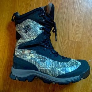 Columbia Men’s 600 grams Omni heat Camo Winter Boots